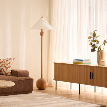 Robbi Floor Lamp (Folk Studio)