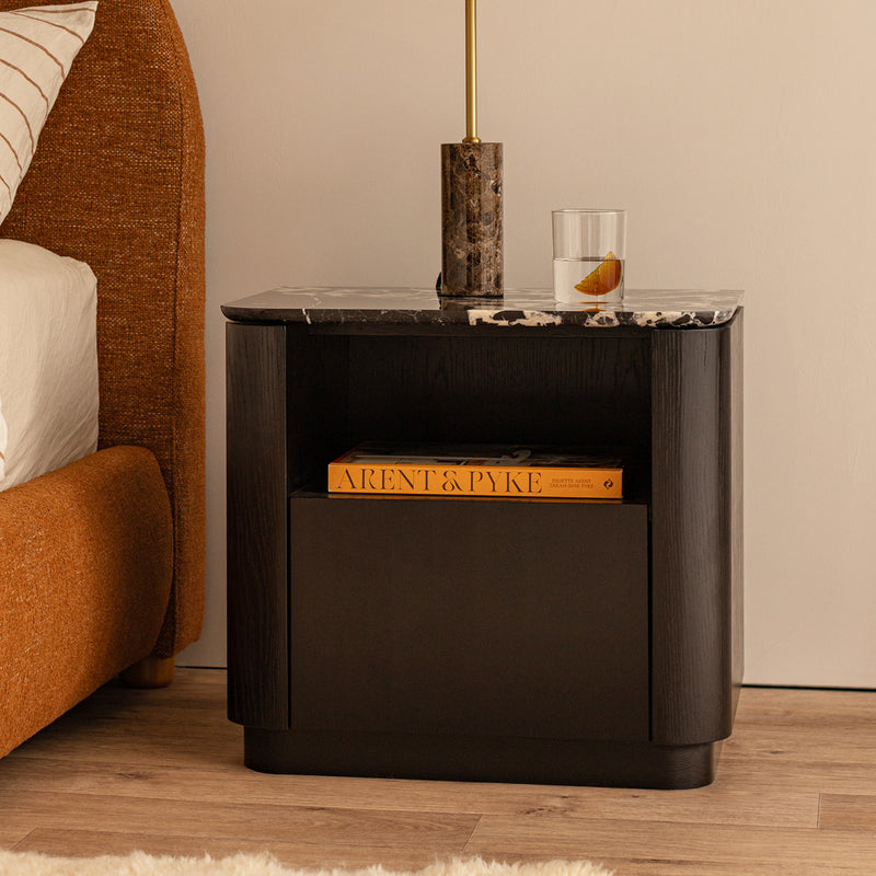 Black Calacatta Viola Marble / Black Oak