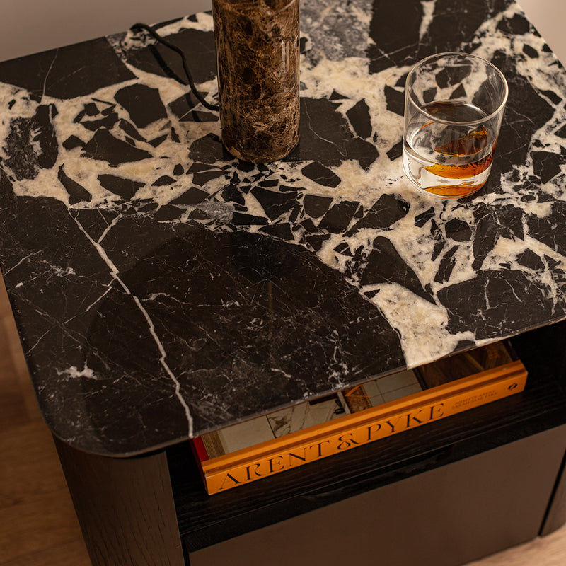 Black Calacatta Viola Marble / Black Oak