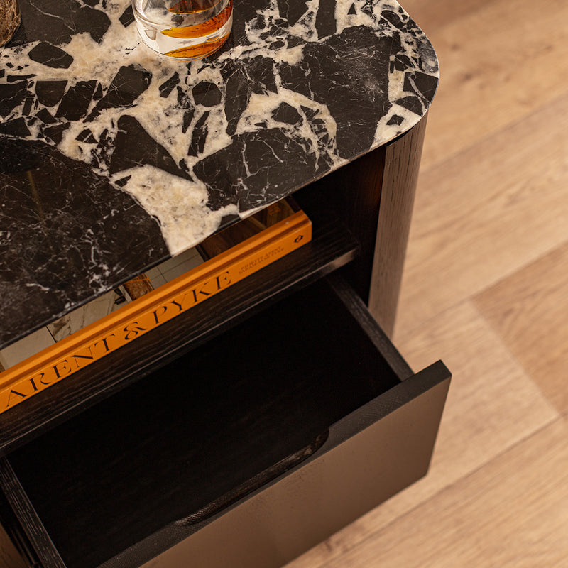 Black Calacatta Viola Marble / Black Oak