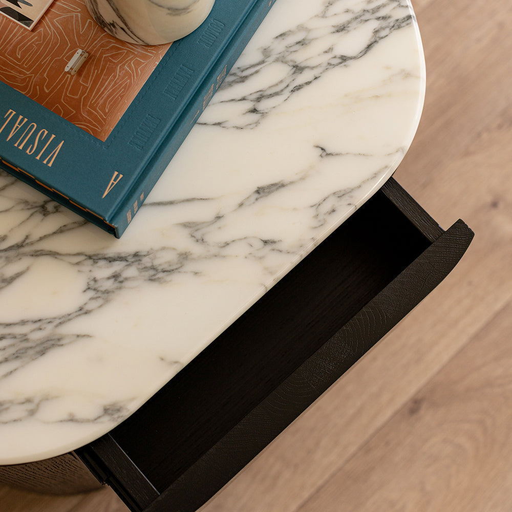 Arabescato Carrara Marble / Black Oak