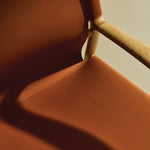 Light Brown / Ash
