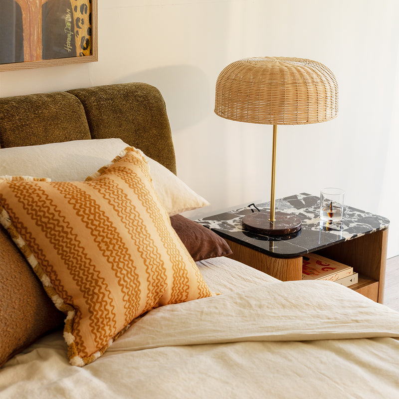 Black Calacatta Viola Marble / Oak