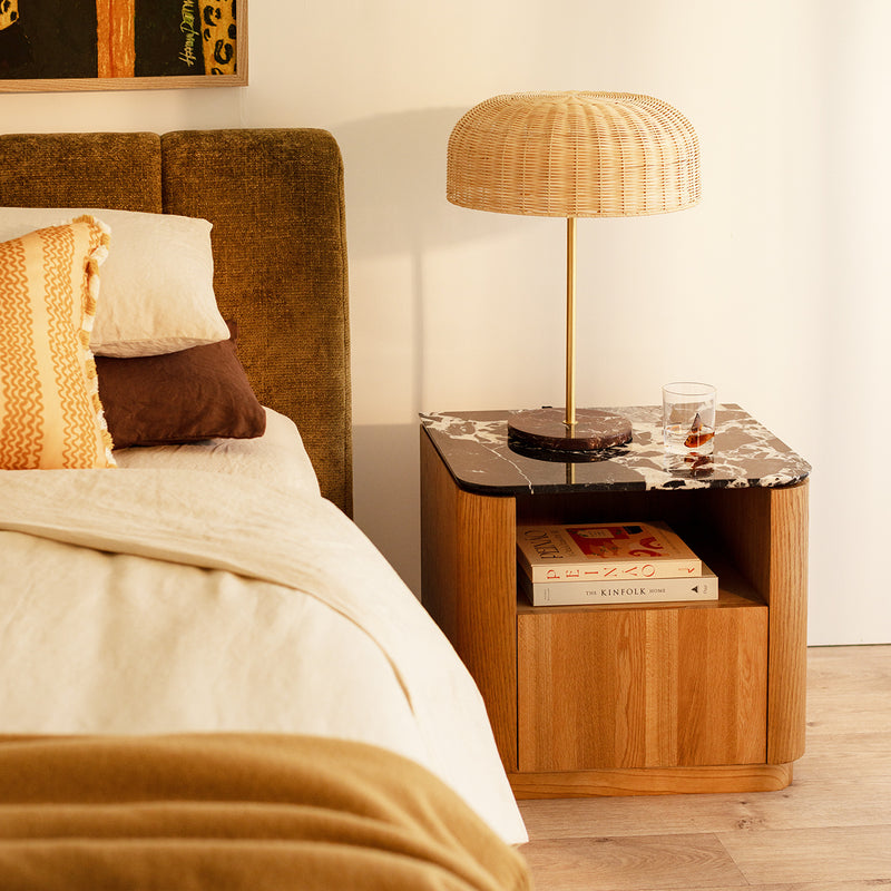 Black Calacatta Viola Marble / Oak