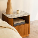 Arabescato Carrara Marble / Oak