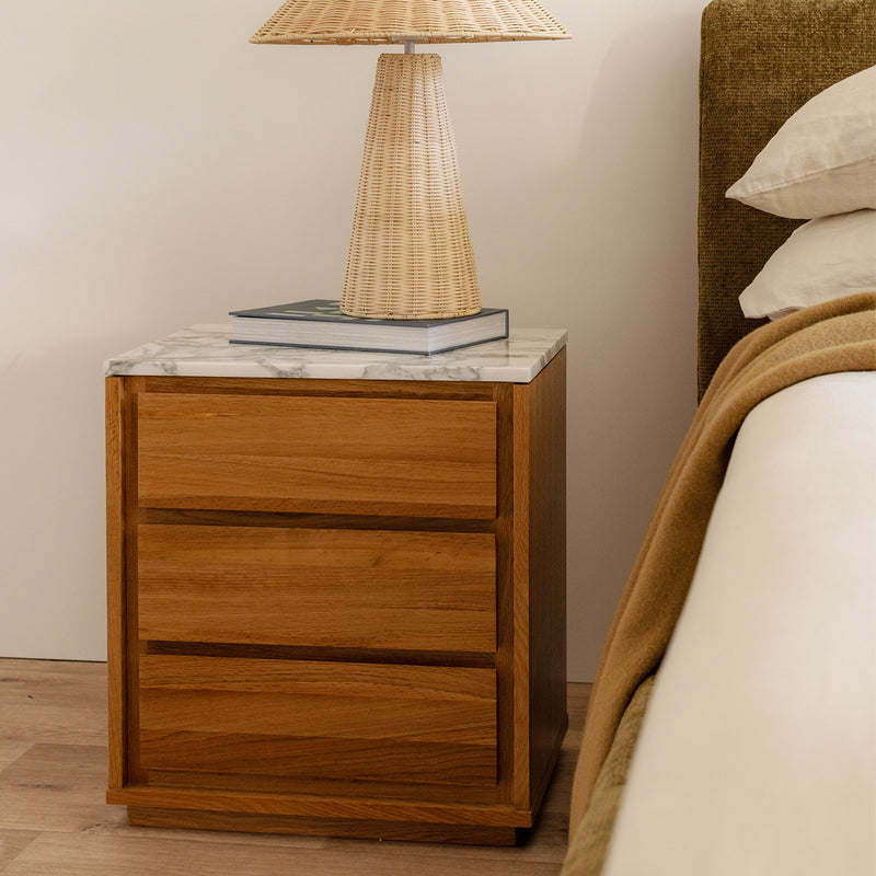 Arabescato Carrara Marble / Oak