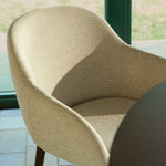 Beige / Walnut