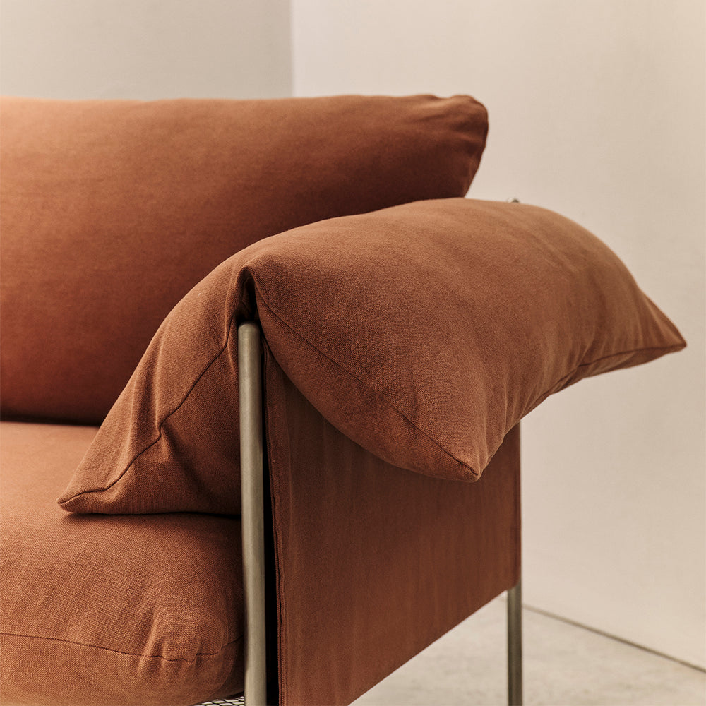 Cabarita Hazel / Brushed Steel Frame