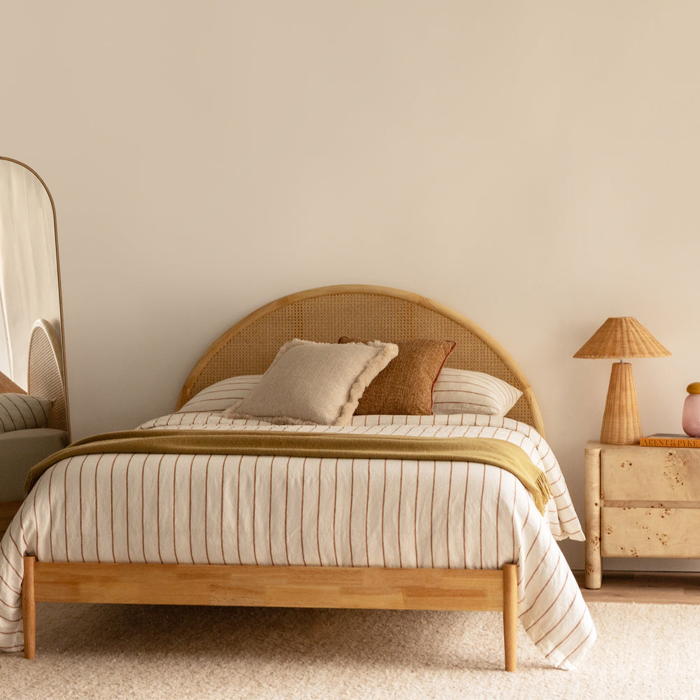 Avery Arch Rattan Queen Bed (Oak)