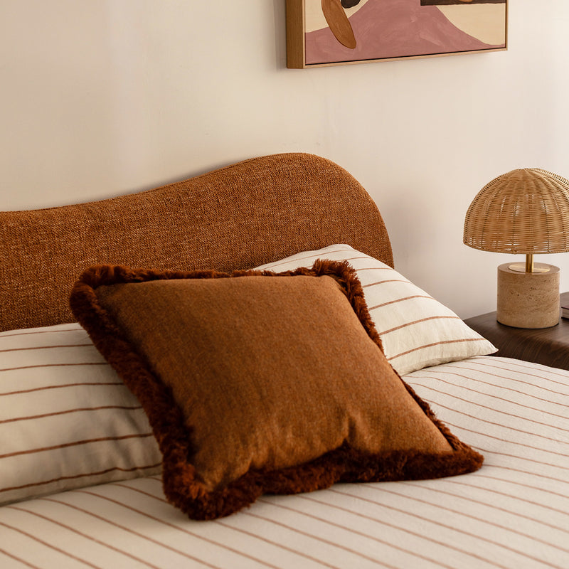 Caramel Textured Weave / Walnut
