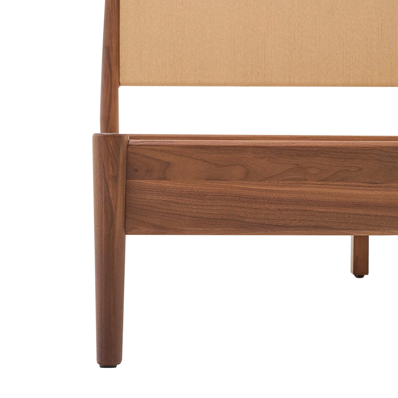 Walnut / Queen