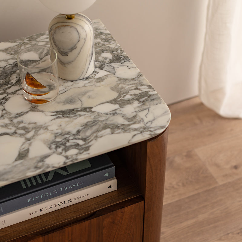 Arabescato Carrara Marble / Walnut