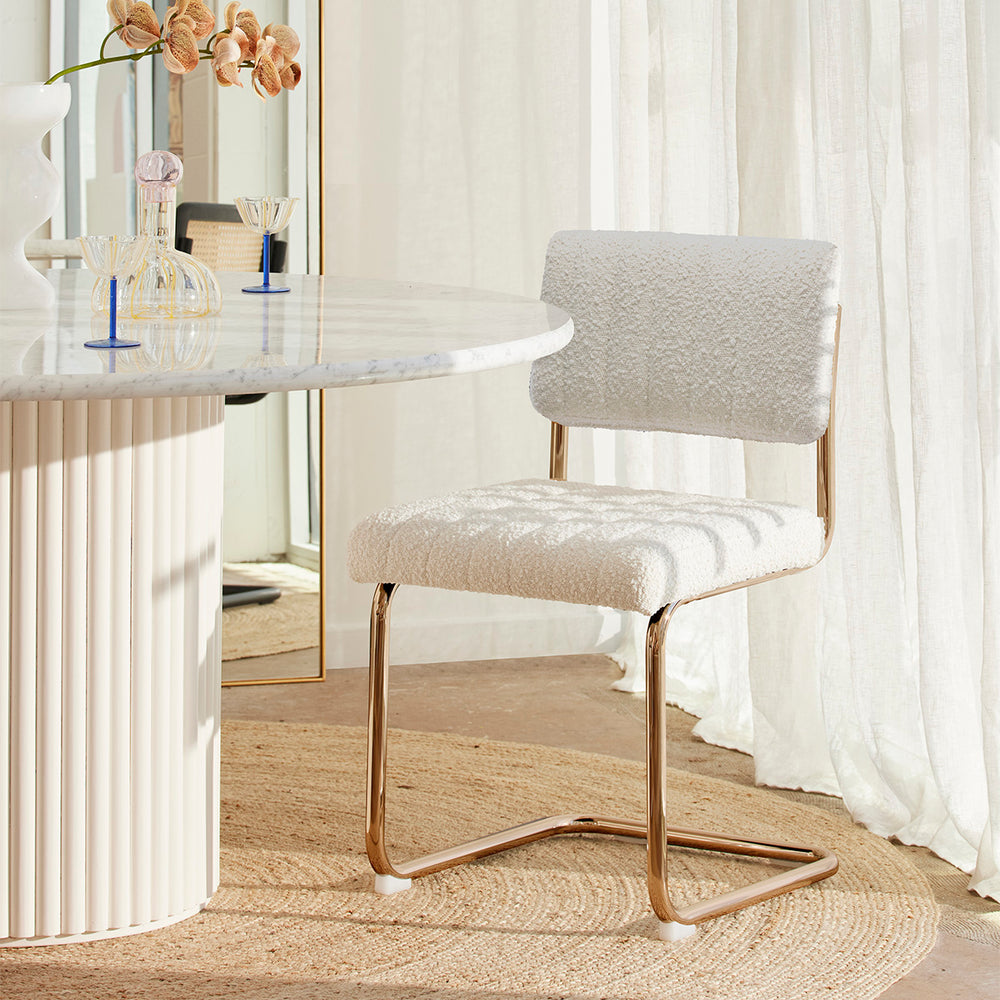 #colour_white-boucle