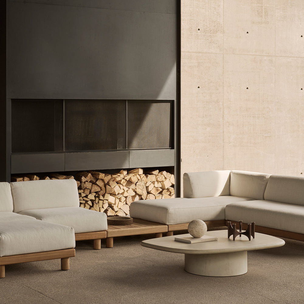 Elements Outdoor Pebble Coffee Table (Light Grey, 134 x 96cm)