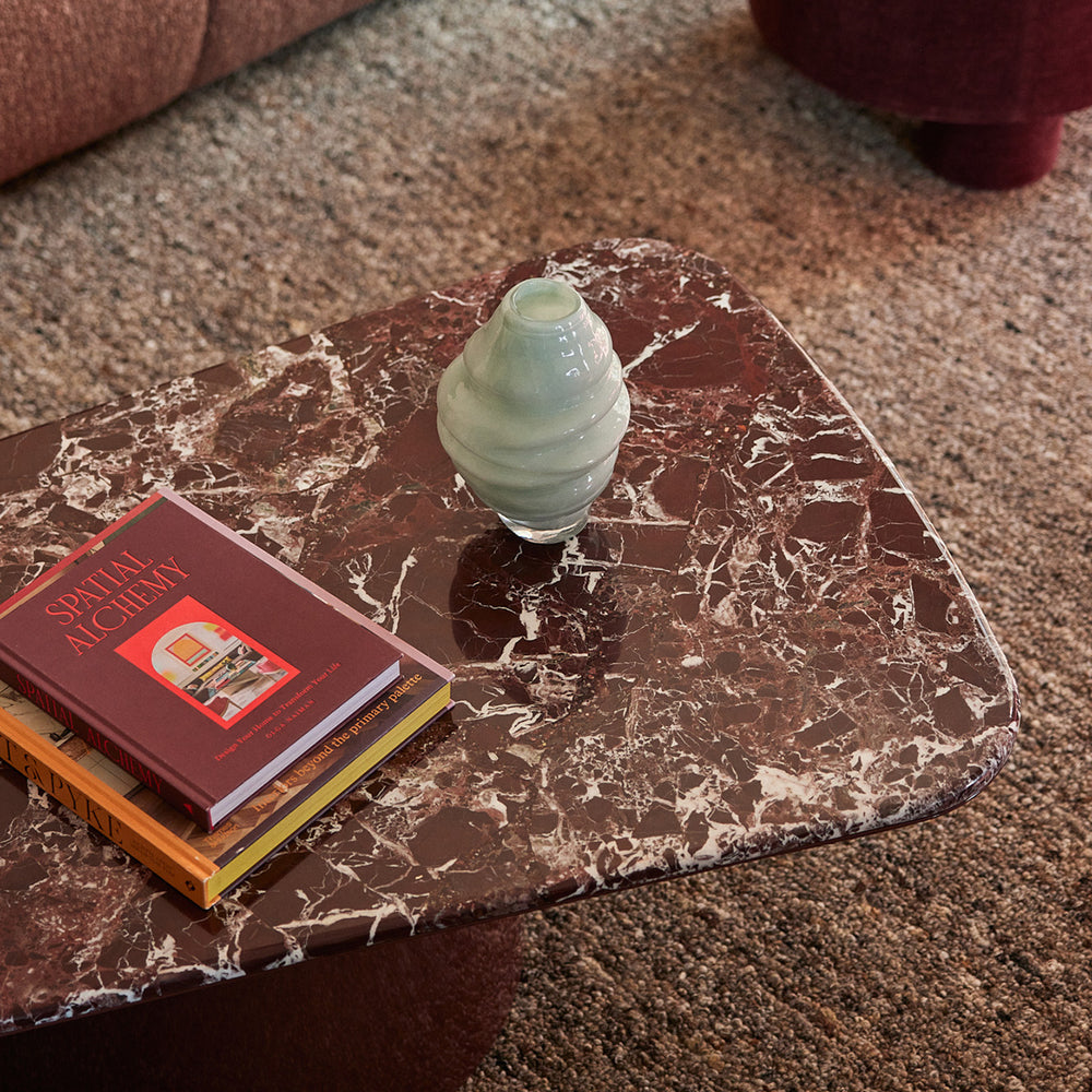 #colour_burgundy-rosso-marble