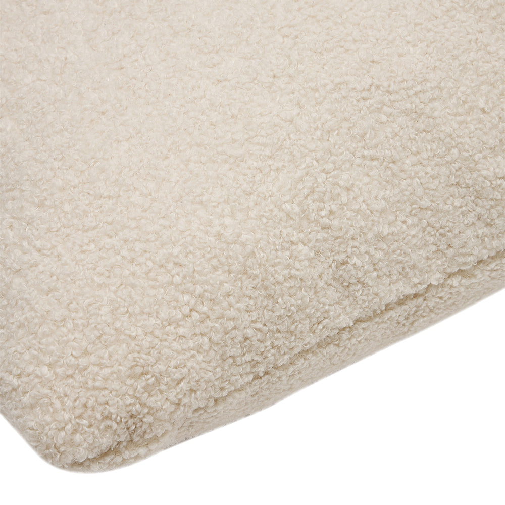 Martina Boucle Cushion (Off White)