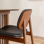 Black / Walnut