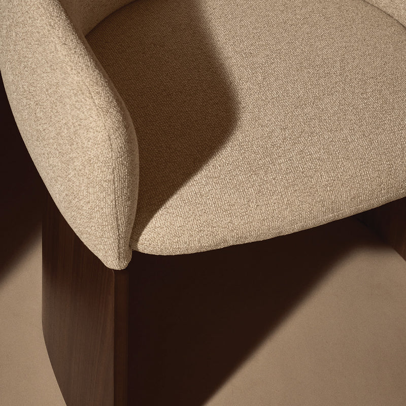 Beige / Walnut
