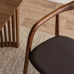 Chocolate Brown / Walnut
