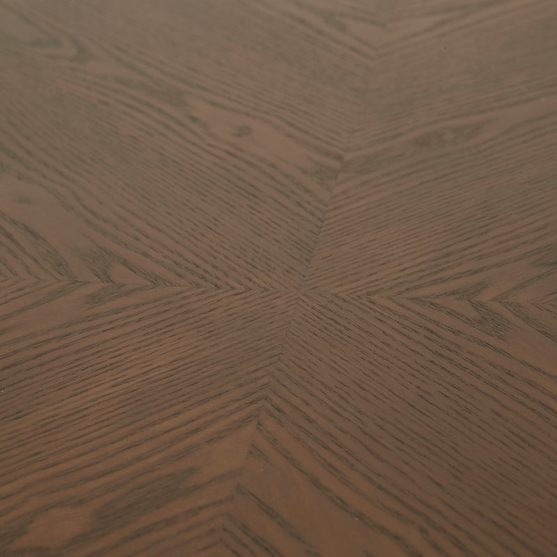 Smoked Ash / 4-6 Seater