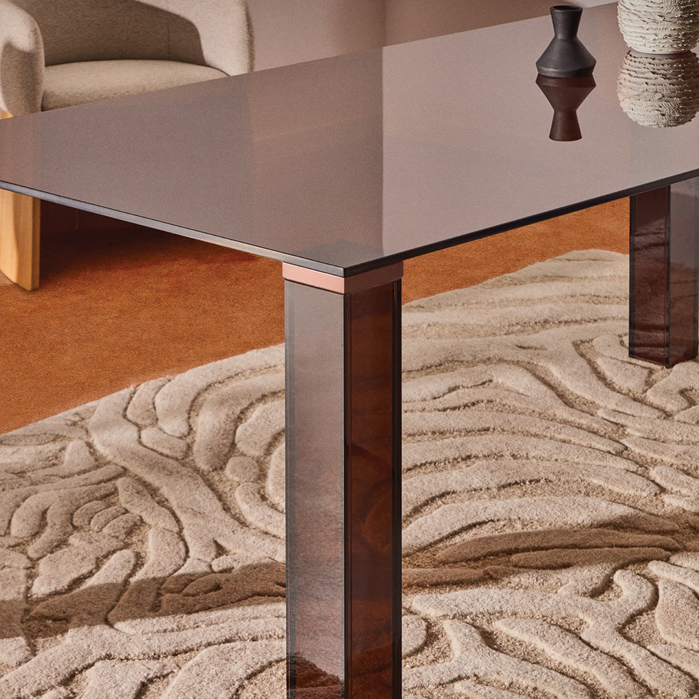 Brown / 4-6 Seater