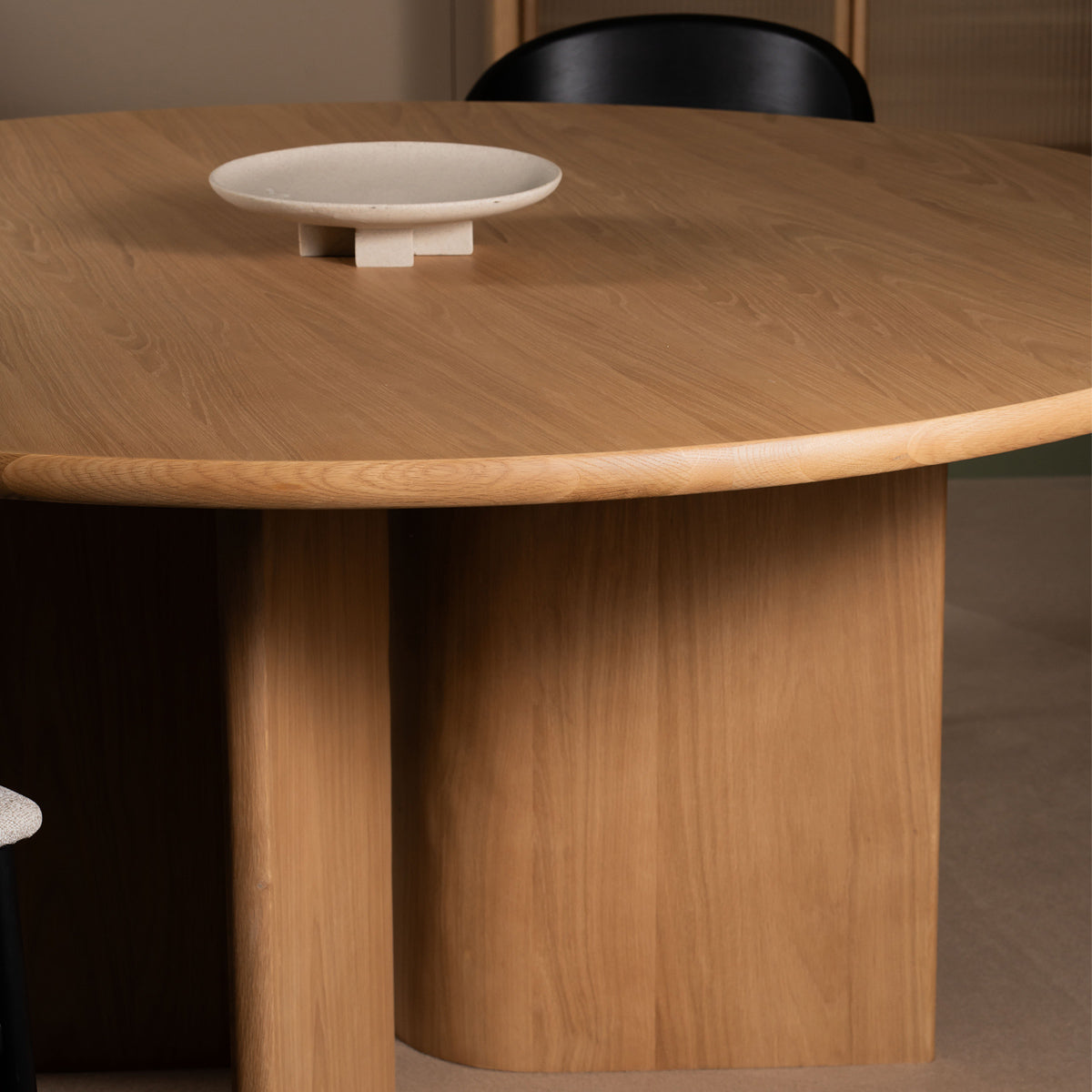 Fleatcher Table Fletcher Round Dining Table – Life Interiors
