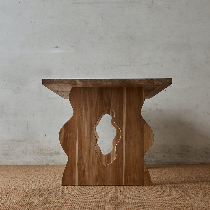 Earl Dining Table