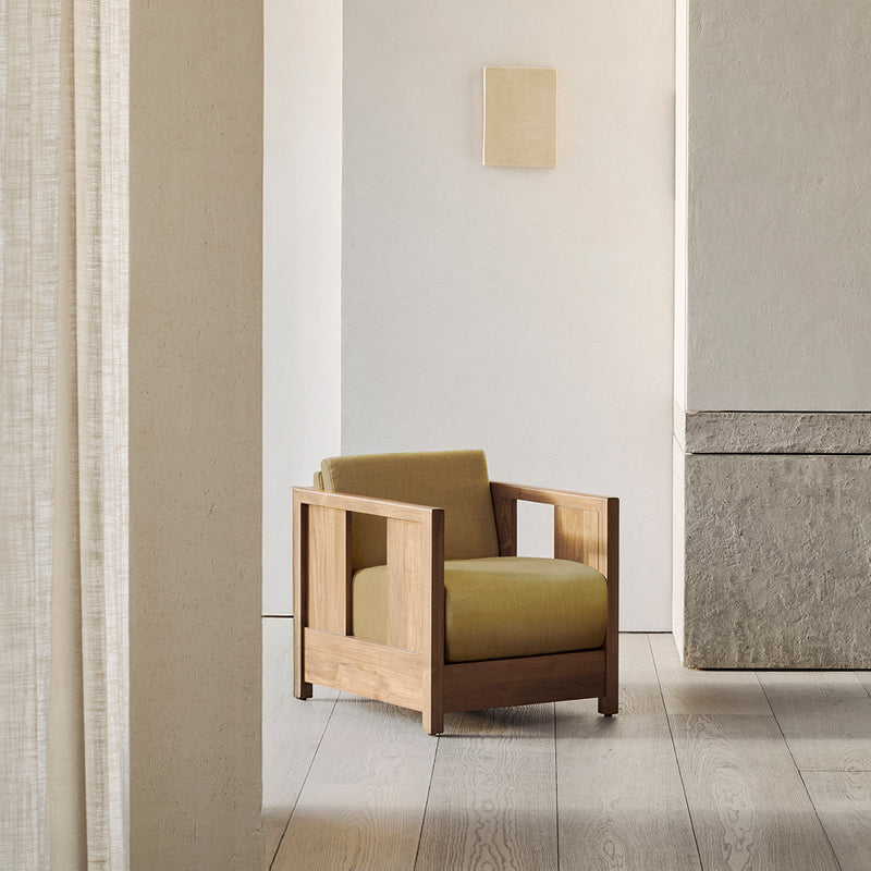 Roan Lounge Chair (Teak, Amber Fabric)