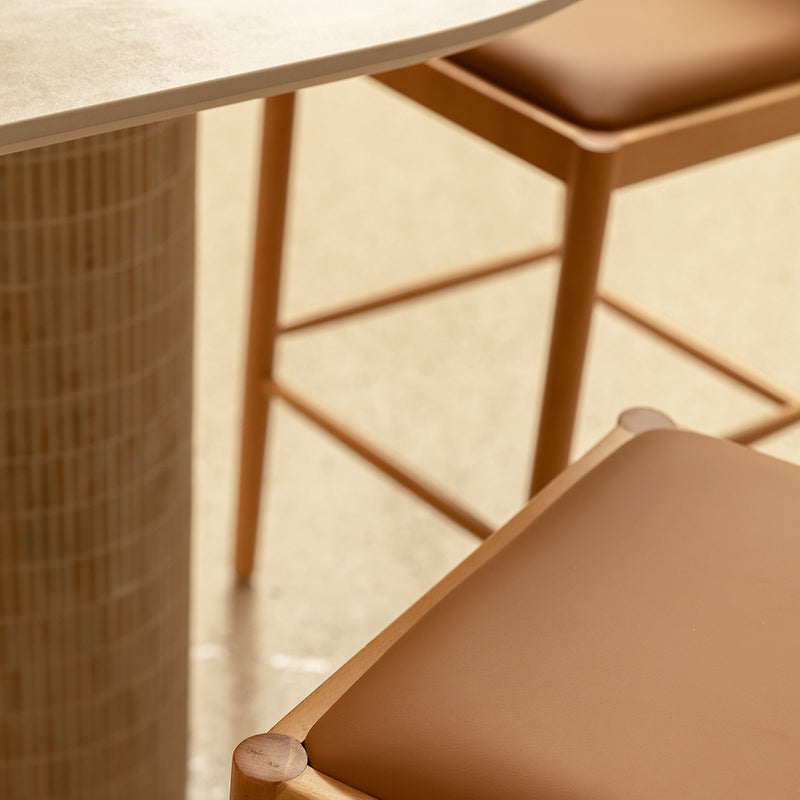 Light Tan Leather / Natural