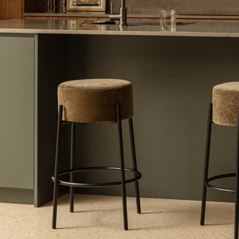 Olive Moss / Black