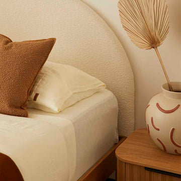 #colour_white-boucle