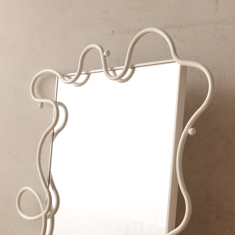 Linea Floor Mirror