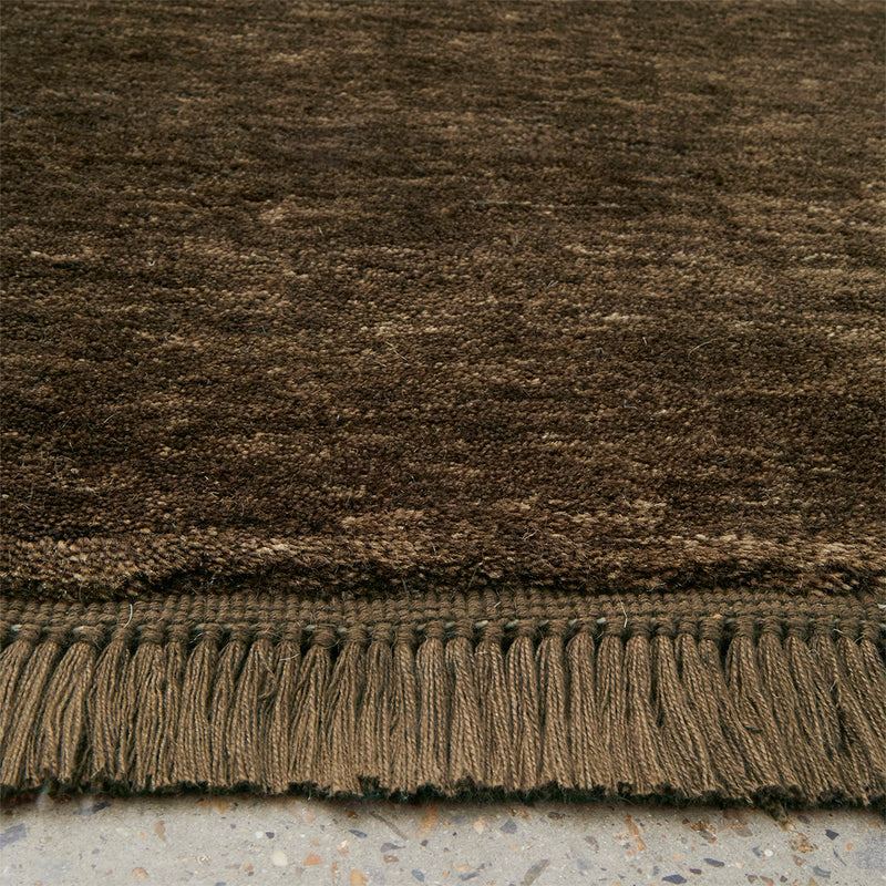 Bear Brown / 1.6 x 2.3m