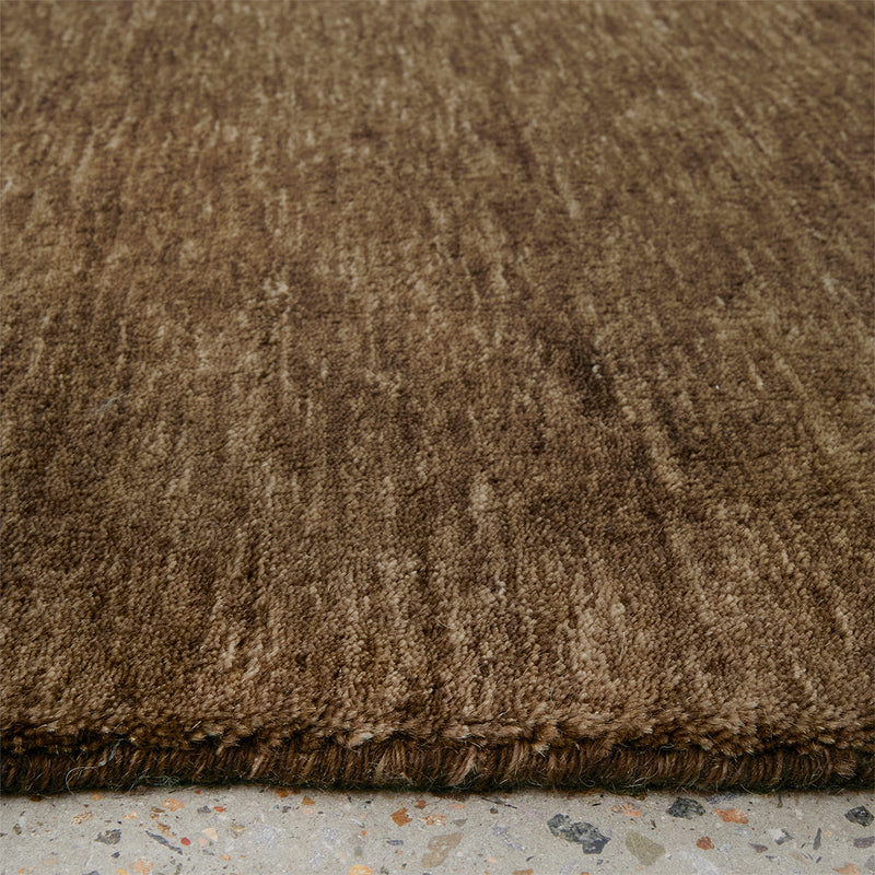 Bear Brown / 1.6 x 2.3m