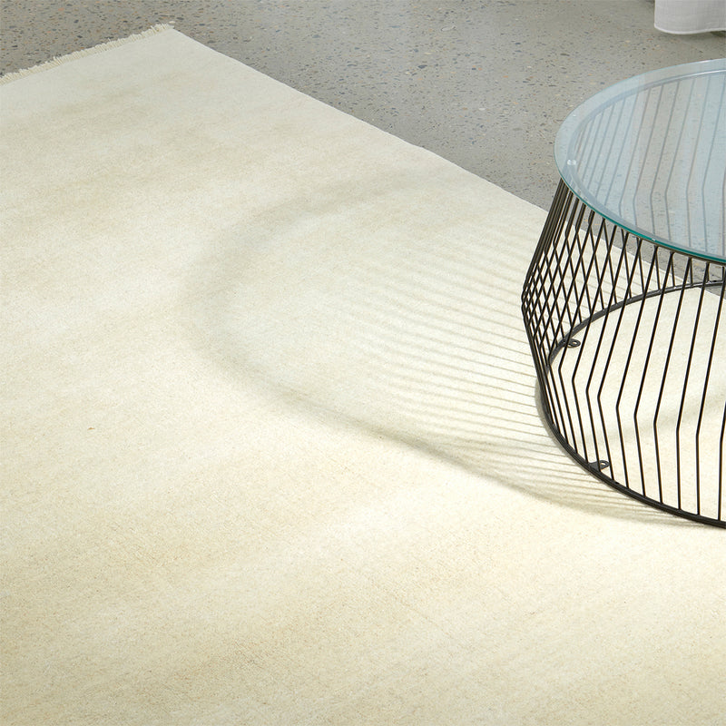 Cream / 1.6 x 2.3m