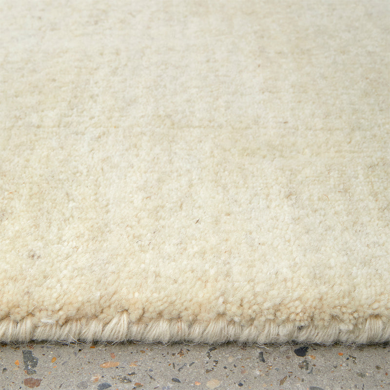 Cream / 1.6 x 2.3m