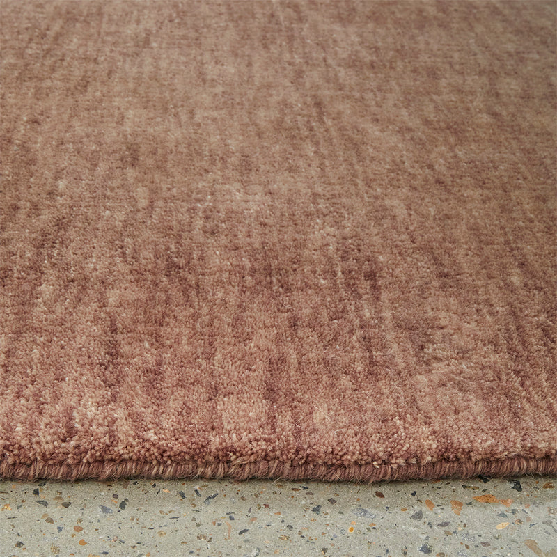 Mocha Mousse / 1.6 x 2.3m