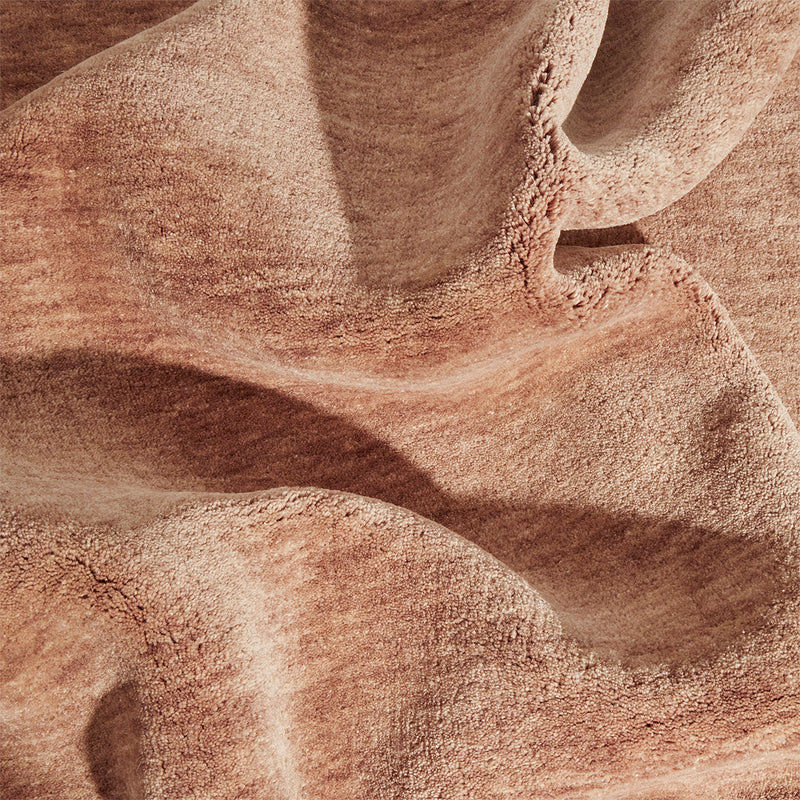 Mocha Mousse / 1.6 x 2.3m