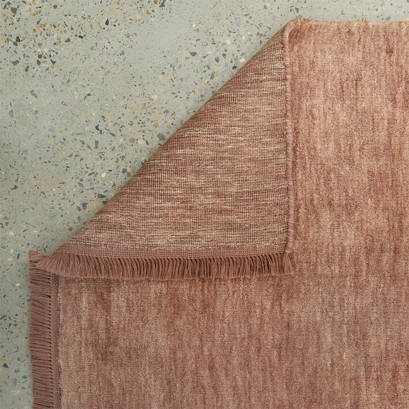 Mocha Mousse / 1.6 x 2.3m