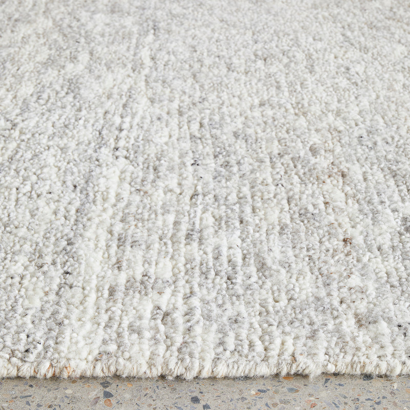 Travertine Rug (Silver)