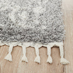 Saffron 33 Rug (Silver)