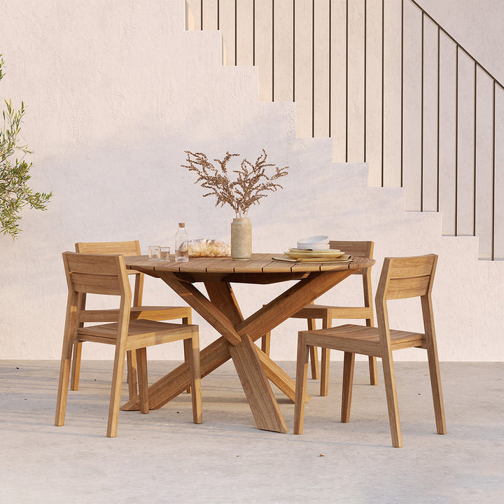 Circle Outdoor Dining Table (Teak, 136cm)