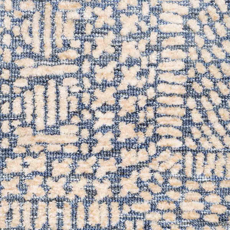 Karmen Geometric Patterned Rug