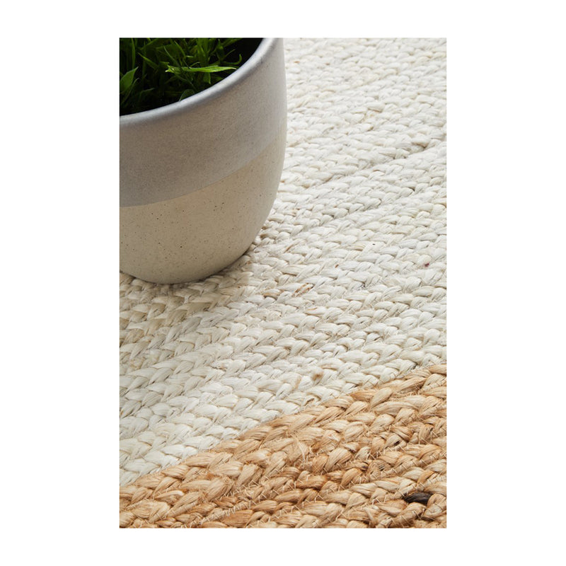 Noosa 333 Rug (White, Natural)