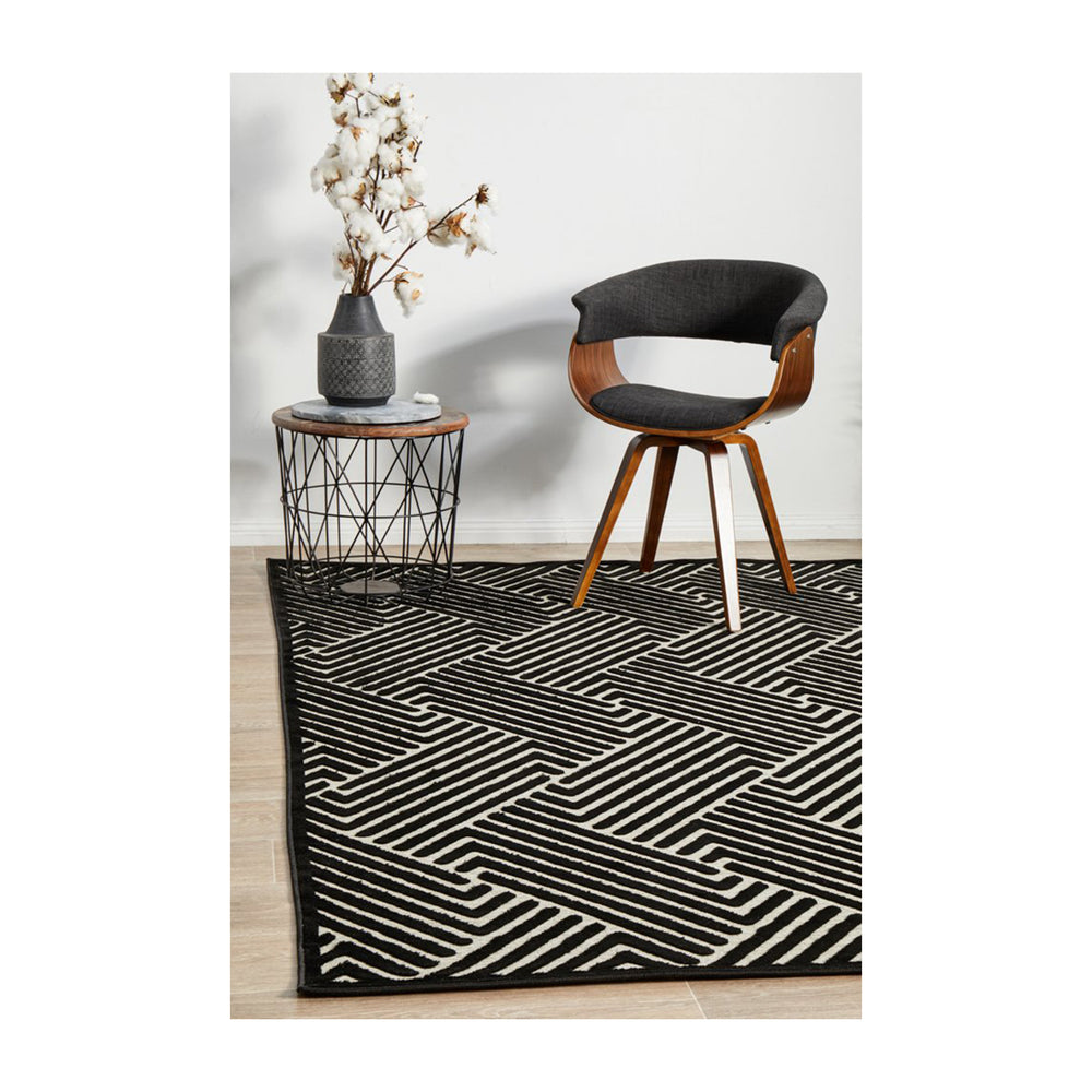 York Rug (Black/Gold)