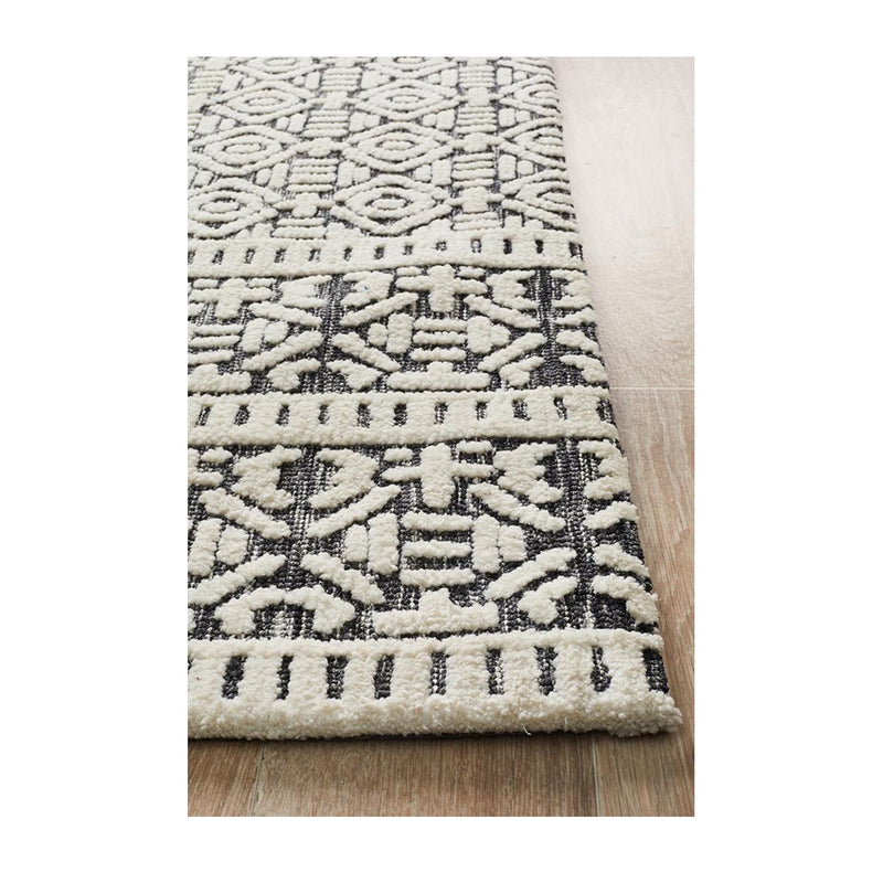 Levi 361 Rug (Ivory)